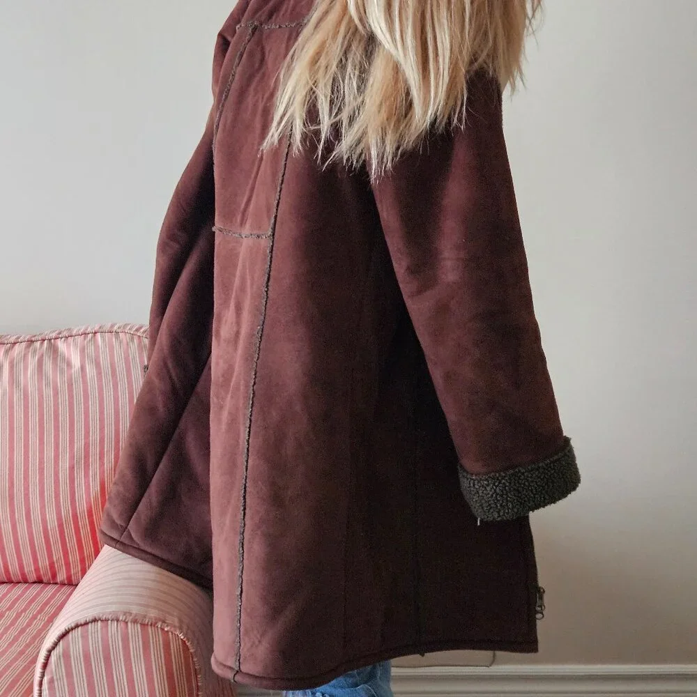 Coat Roots - Picture 5 of 15